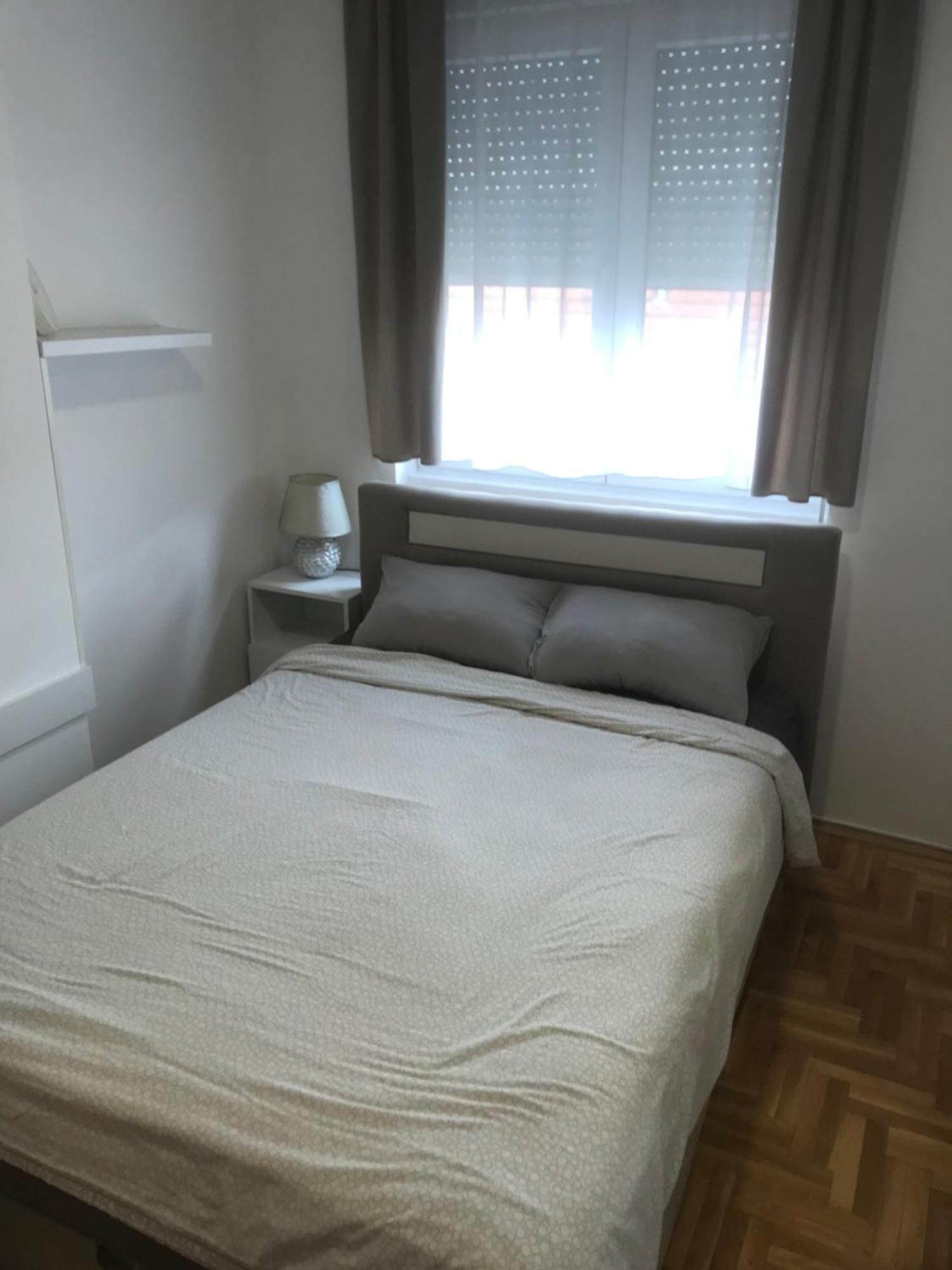 Stojanovic R Apartman Appartement Novi Sad Buitenkant foto